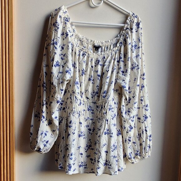 Torrid White and Blue Floral Blouse - Picture 5 of 16